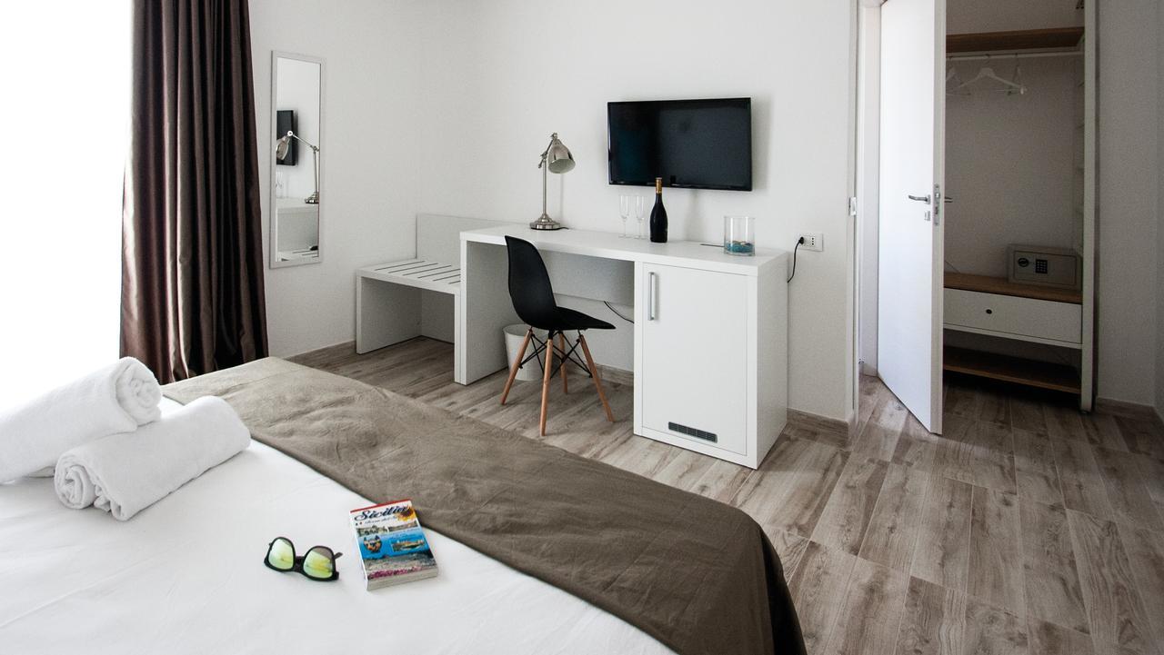 סירקוזה Amada Hotel Siracusa מראה חיצוני תמונה
